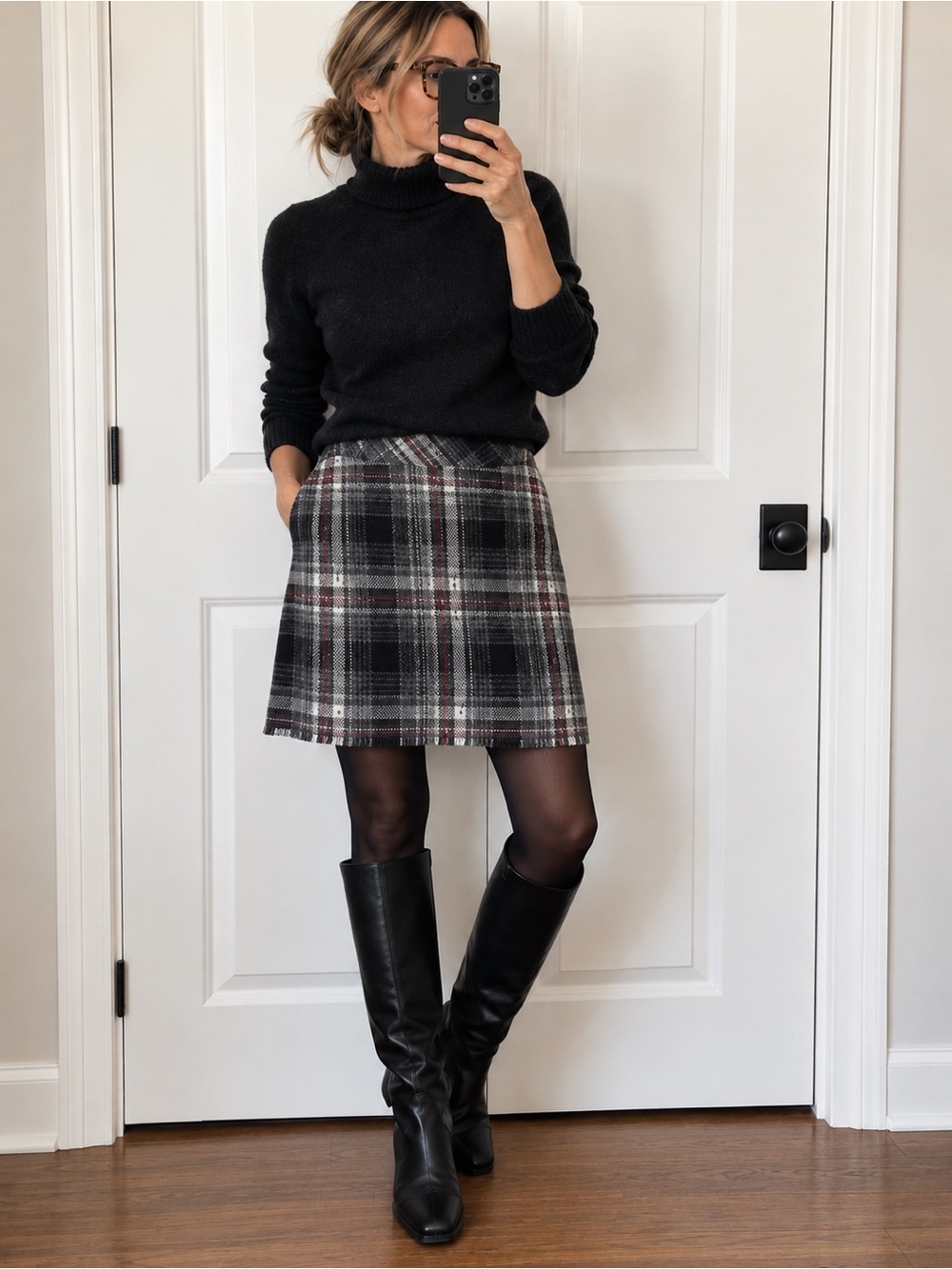 Eddie Bauer Wool Blend Plaid Mini Skirt Size 8 Fringe Hem